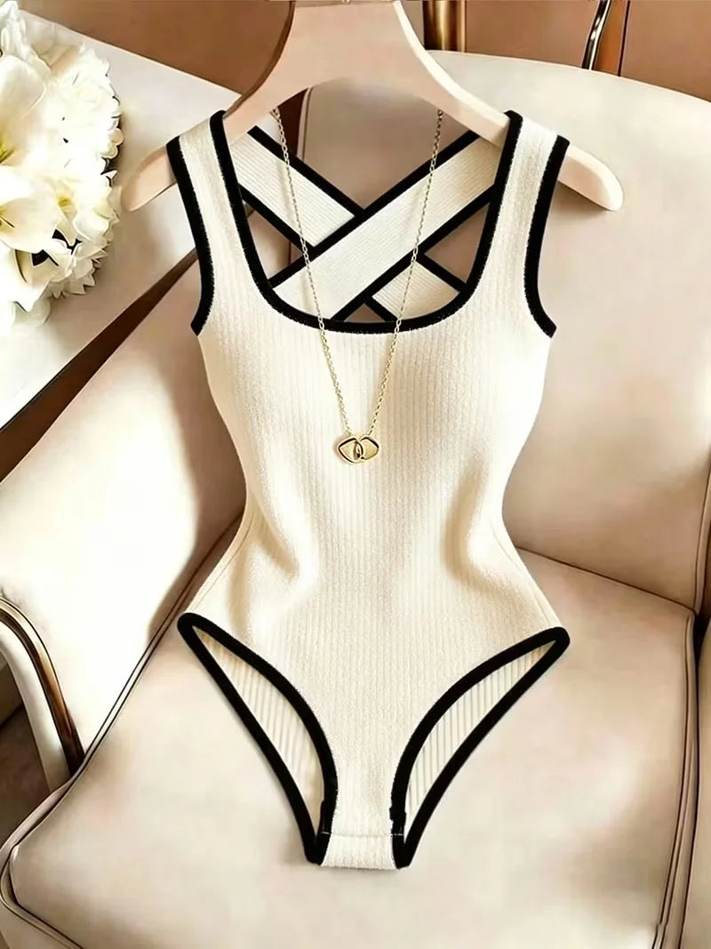 Body de punto canalé sin mangas y espalda cruzada