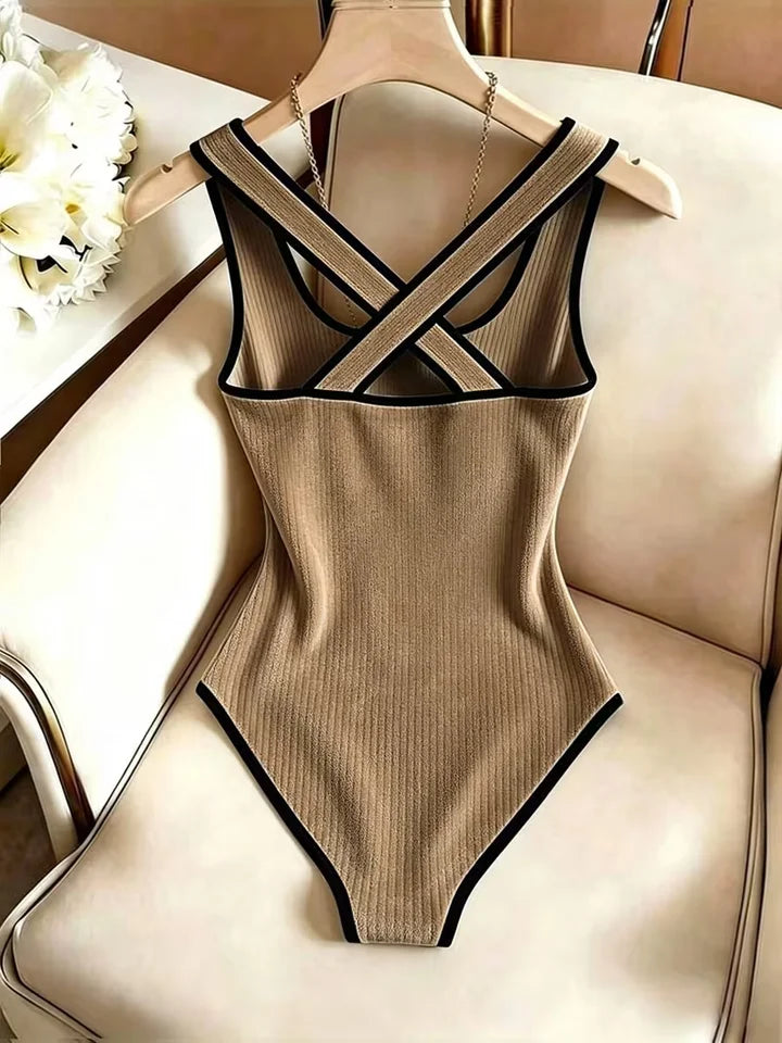 Body de punto canalé sin mangas y espalda cruzada