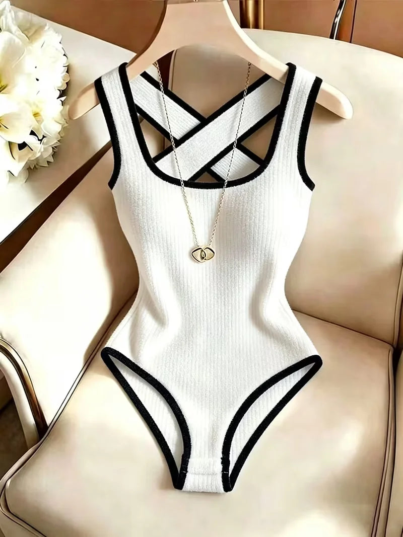 Body de punto canalé sin mangas y espalda cruzada
