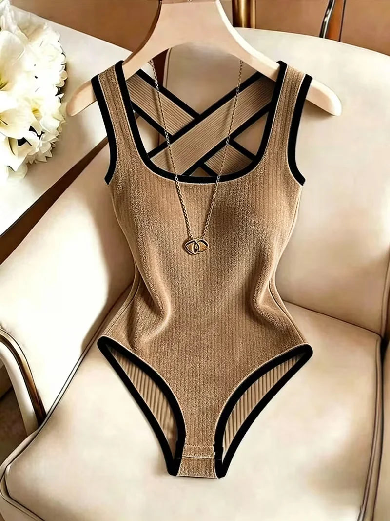 Body de punto canalé sin mangas y espalda cruzada