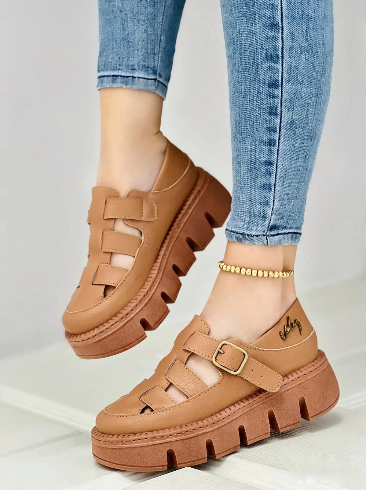 💖SANDALIAS PLATAFORMA EN CUERO🔥