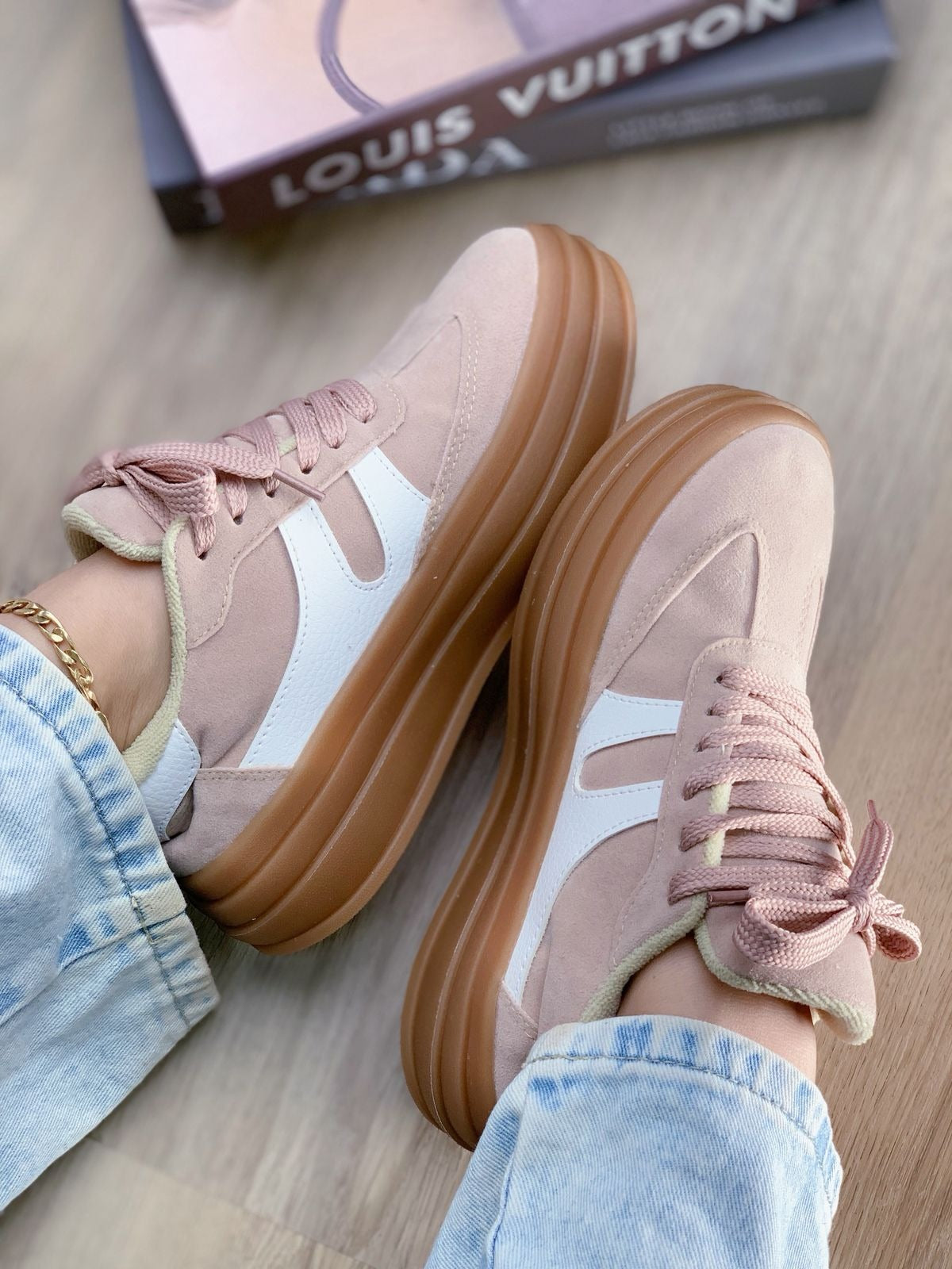 TENIS PLATAFORMA VINTORA👟MAS COMODIDAD, MAS ALTURA😍
