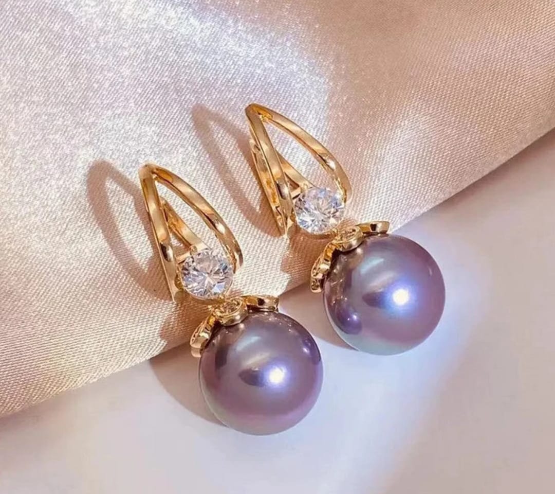 Pendientes colgantes Encanto Dorado💧un toque de elegancia y glamour💖